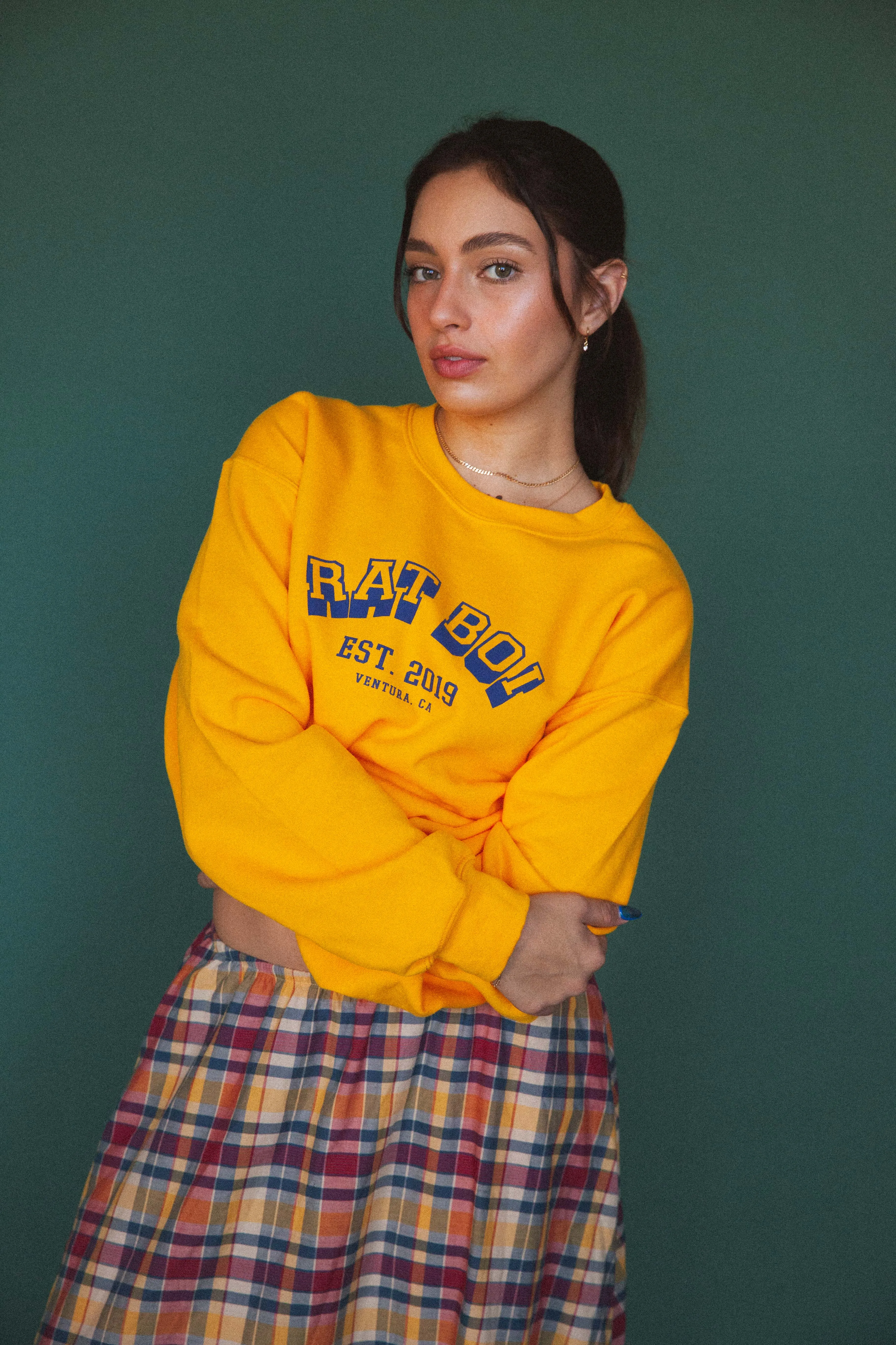 VARSITY PULLOVER IN BUFF