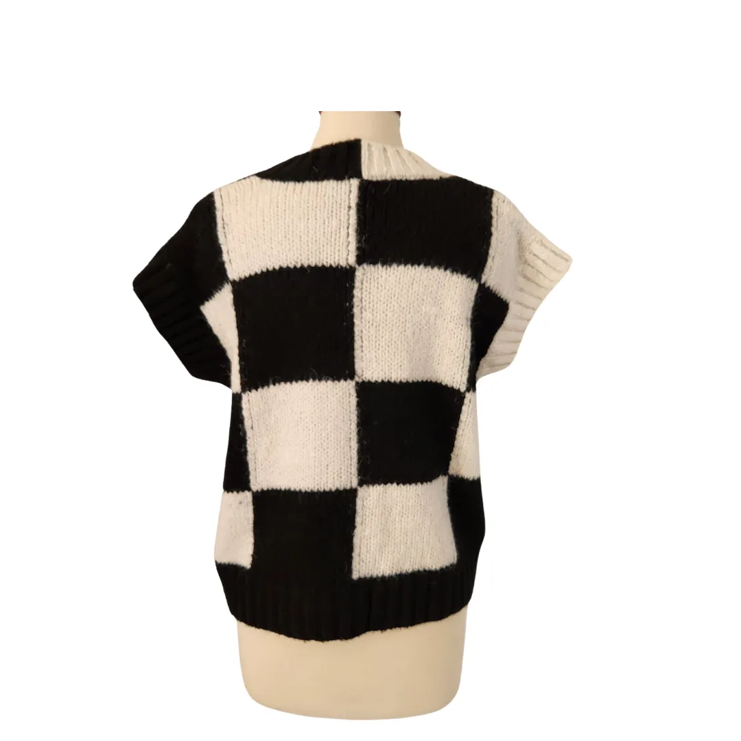 ZARA Black & White Short-sleeves Knit Sweater | Gently Used |